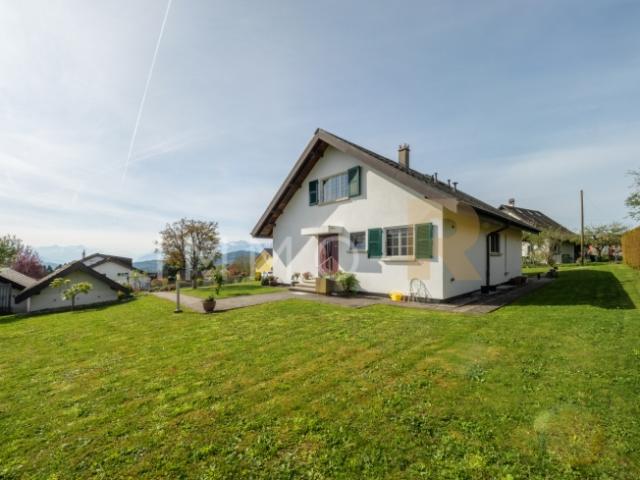 Einfamilienhaus kaufen in Savigny, Waadt