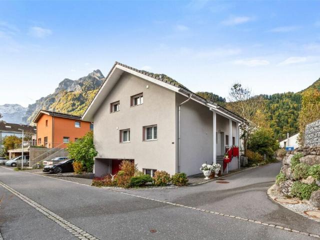 Einfamilienhaus kaufen in Näfels, Glarus