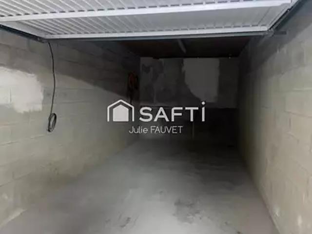 Garage vente à Arrondissement de Draguignan, Fréjus
