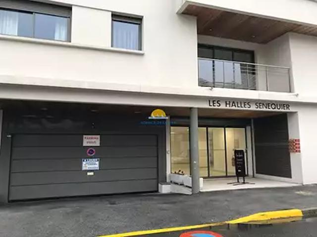 Garage location à Arrondissement de Draguignan, Fréjus