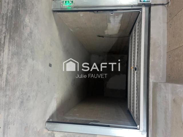 Garage vente à Arrondissement de Draguignan, Fréjus