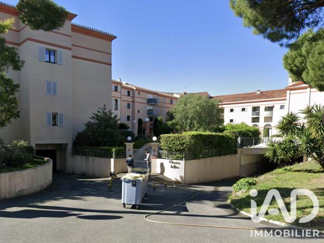 Garage vente à Arrondissement de Draguignan, Fréjus