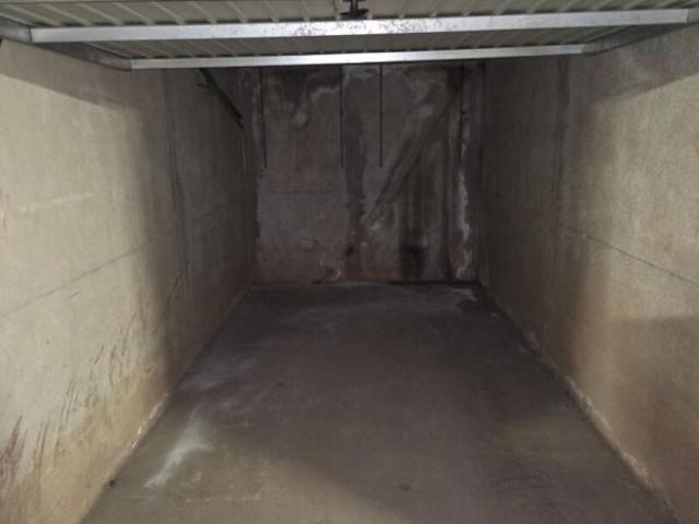 Garage vente à Arrondissement de Draguignan, Fréjus