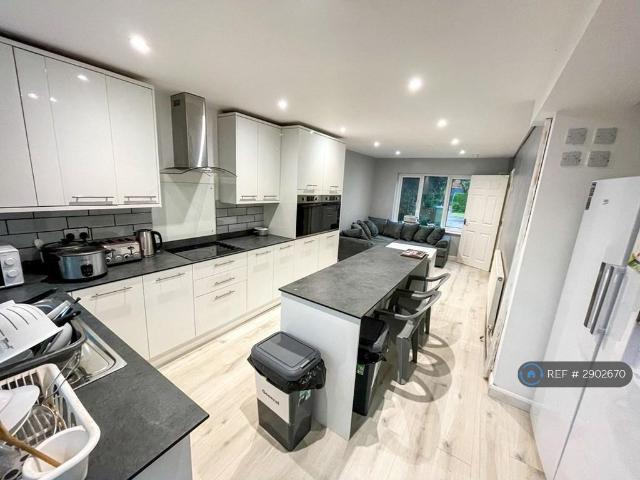House for rent in Walton Court, Aylesbury