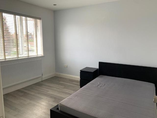 Room for rent in Barkingside, Greater London