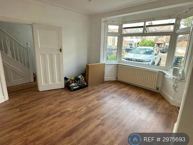 House for rent in Barkingside, Greater London