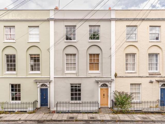 Apartment for rent in Stokes Croft, Bristol