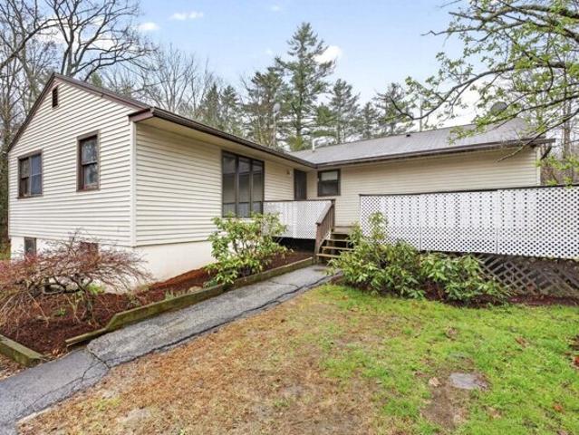 House for sale in New Hampshire