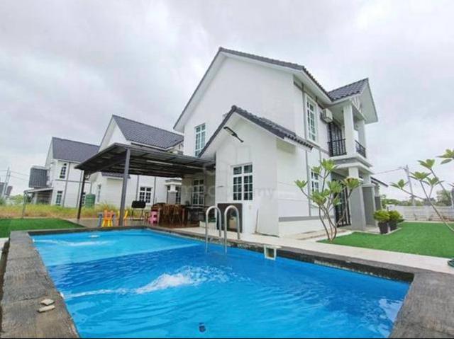 Bungalow for sale in Malaka