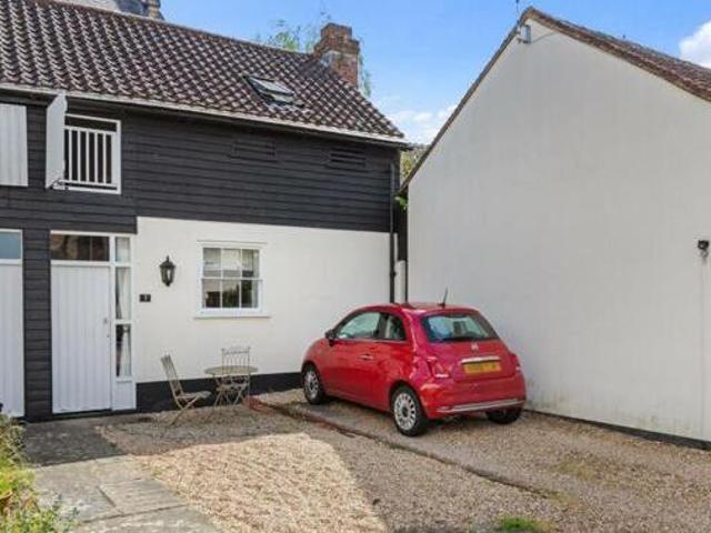 House for sale in Kings Hill, Colliers End