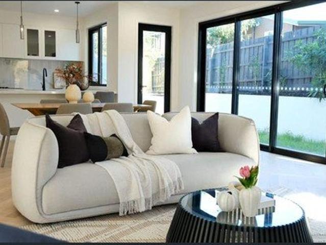 Townhouse for sale in Doncaster East, Melbourne