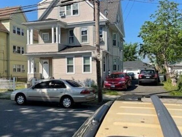 House for sale in Bridgeport