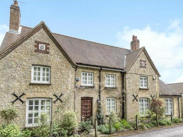 House for sale in The Butts, Kent