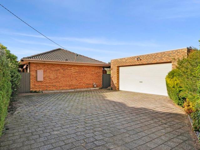 House for sale in Lara, City of Greater Geelong