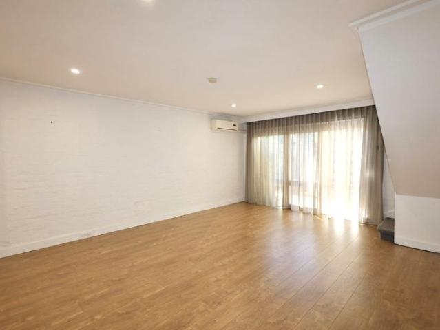 Townhouse for rent in Camerons Creek, Victoria