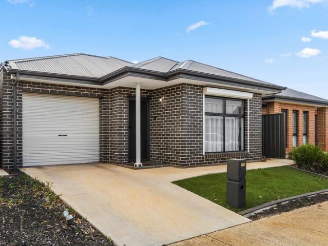 House for sale in Andrews Farm, Adelaide