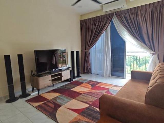 Condominium for rent in Malaka