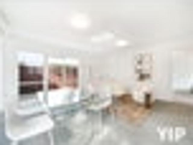 Townhouse for sale in Newlands, Wellington