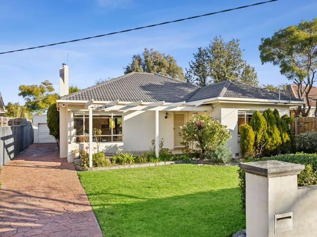 House for sale in Bentleigh East