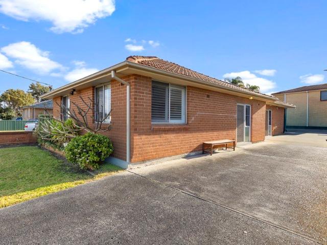 Villa for rent in The Entrance, New South Wales