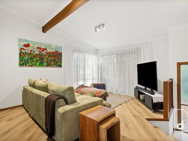 Townhouse for rent in Wollongong West, New South Wales