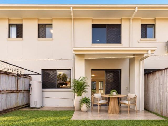 Townhouse for sale in Methul, Queensland
