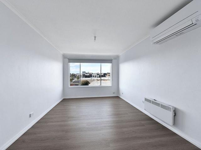Apartment for rent in Essendon, Melbourne