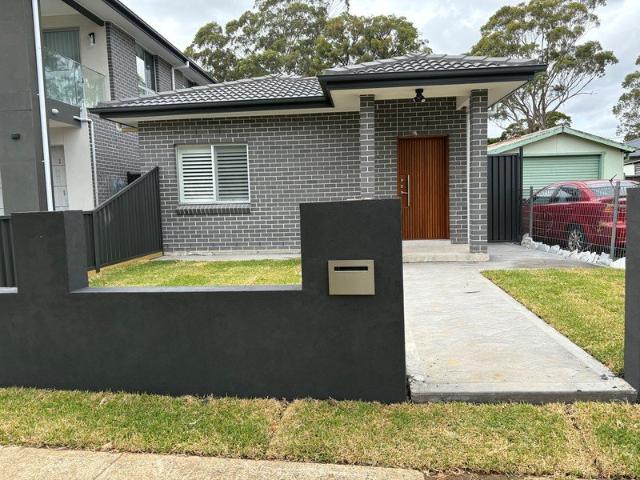 House for rent in Lurnea, Sydney