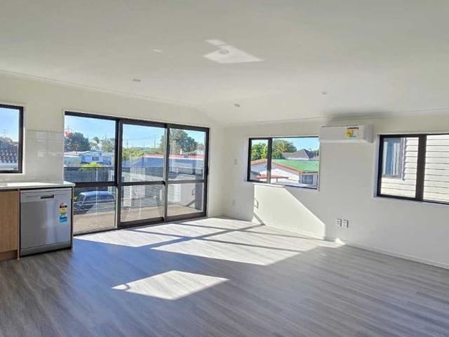 Townhouse for rent in Māngere East, Māngere-Ōtāhuhu