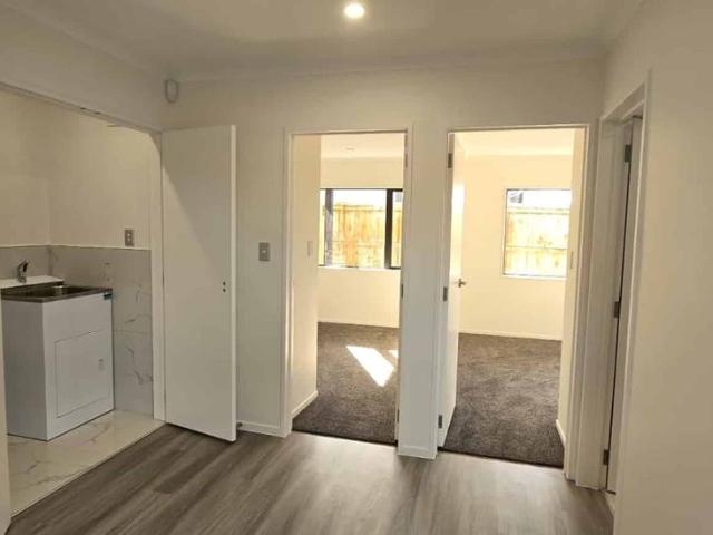 Townhouse for rent in Owhata