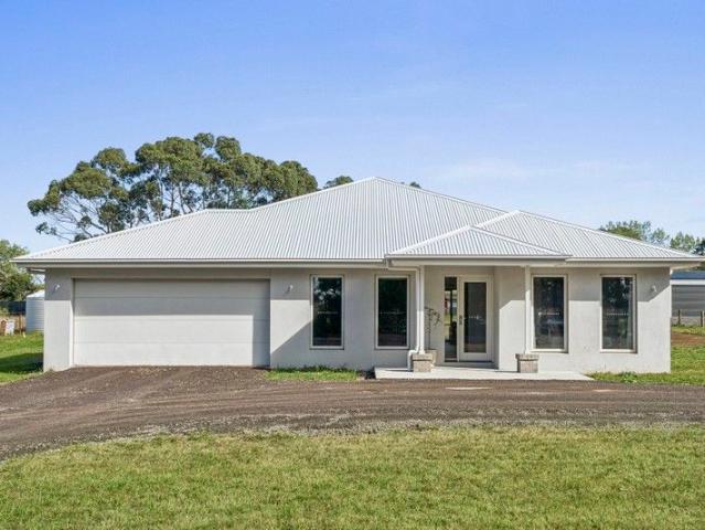 House for sale in Cobden, Victoria