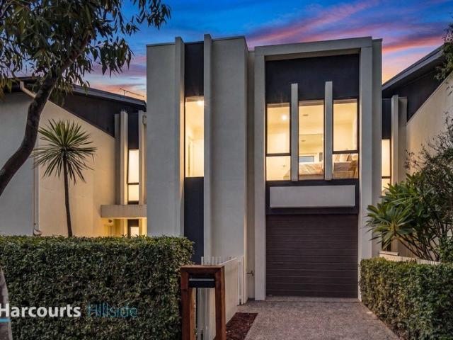 Townhouse for sale in Sydney, New South Wales