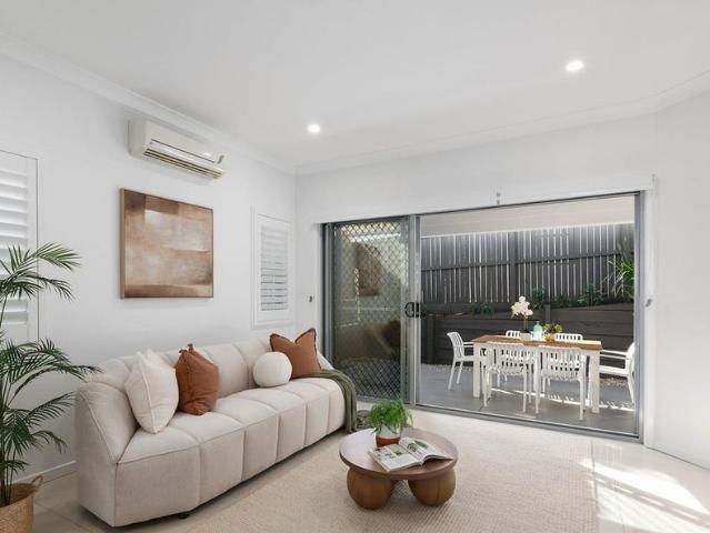 Townhouse for rent in Toombul, Queensland
