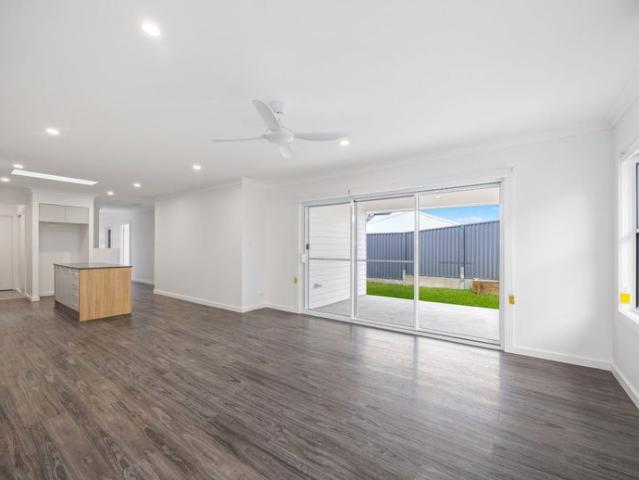 House for rent in Thrumster, New South Wales