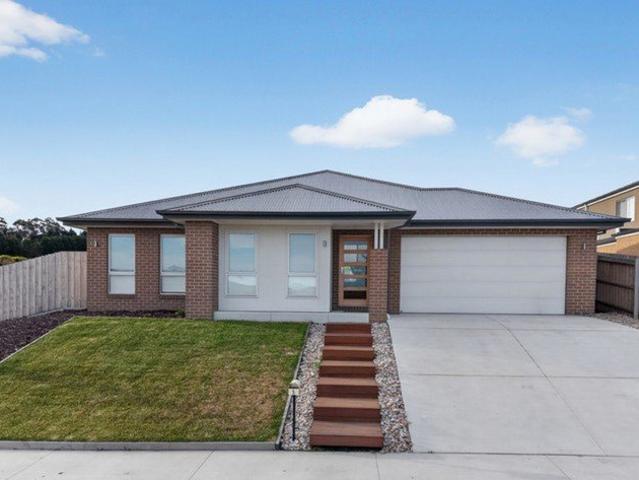 House for sale in Lakes Entrance, Victoria