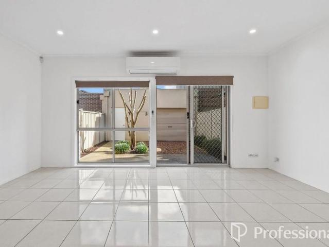 Townhouse for rent in Camerons Creek, Victoria