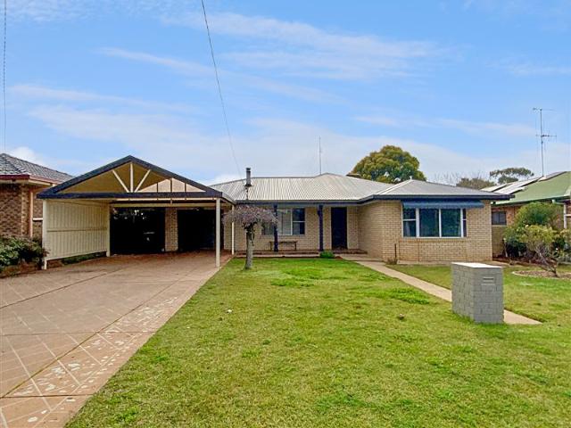 House for sale in Bedgerabong, New South Wales