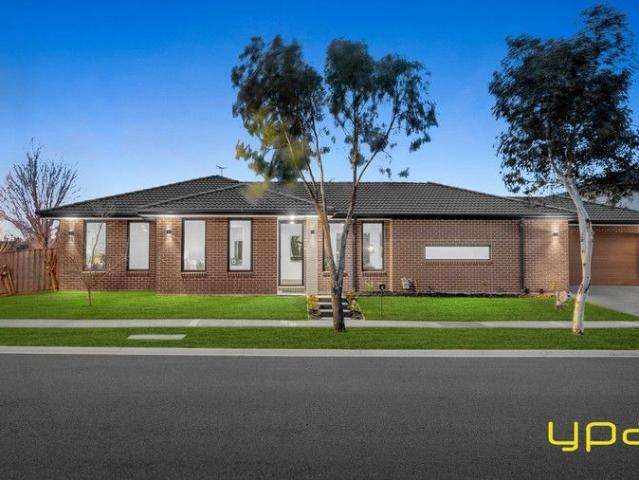 House for sale in Lyndhurst, Victoria