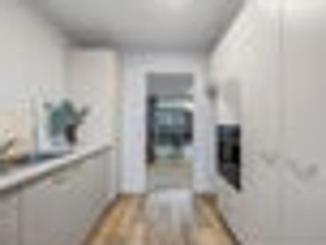 Apartment for sale in Chaslands, Canterbury