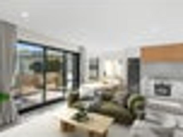 Townhouse for sale in Chaslands, Canterbury