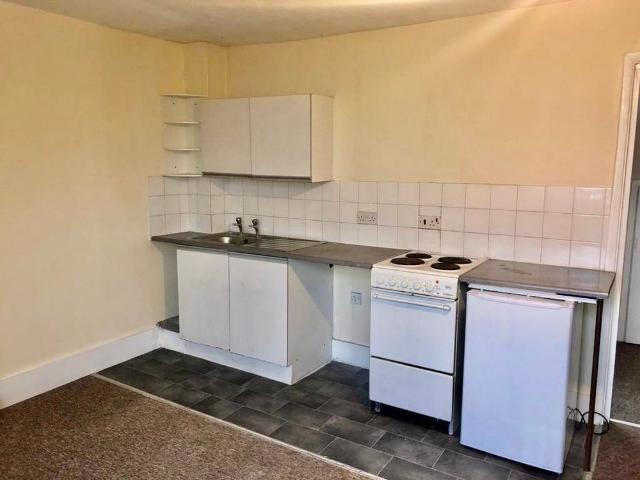 Studio for rent in Brighton, Queen's Park