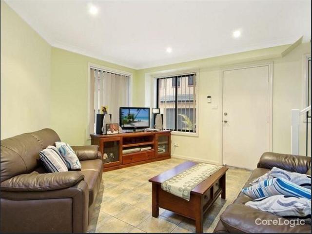 Townhouse for rent in Sydney, New South Wales