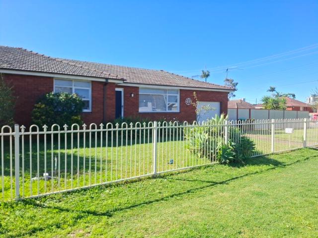 House for rent in Lurnea, Sydney