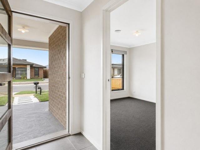 House for rent in Maddingley, Victoria