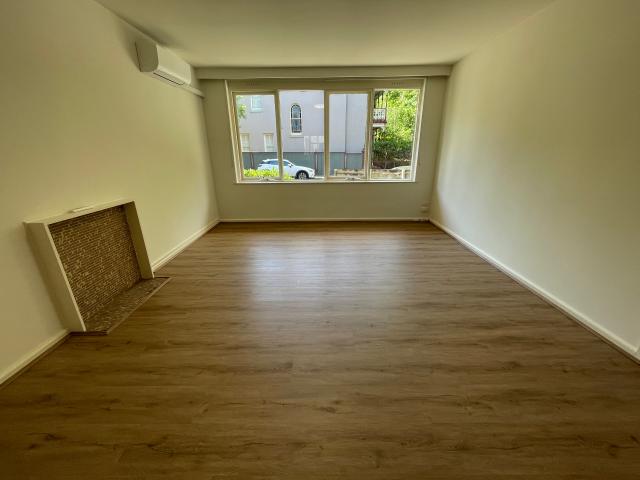 Apartment for rent in St Kilda, Melbourne
