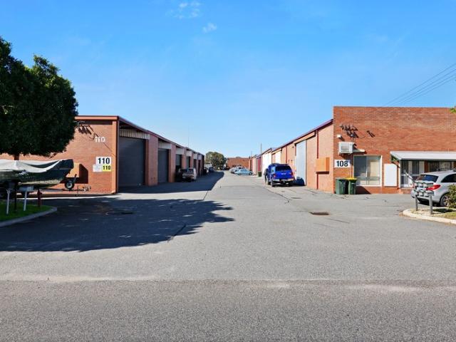 Warehouse for rent in Carlisle, Western Australia