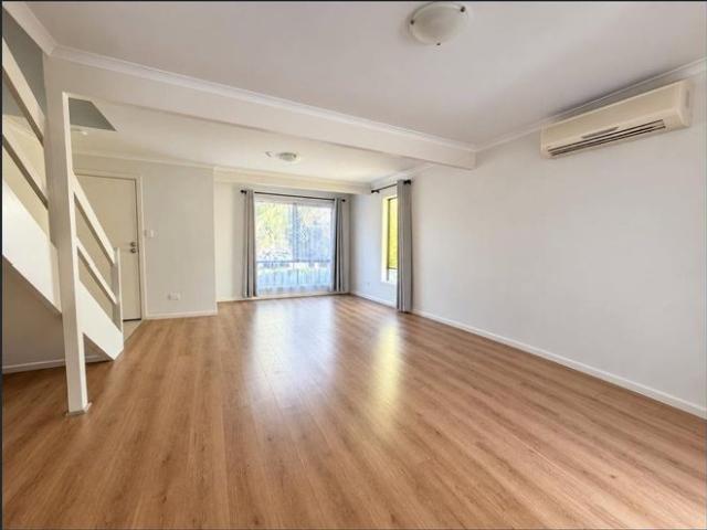 Townhouse for rent in Toombul, Queensland