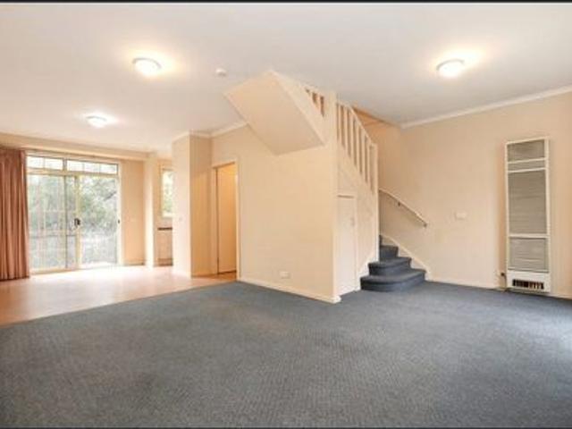 Townhouse for rent in Camerons Creek, Victoria