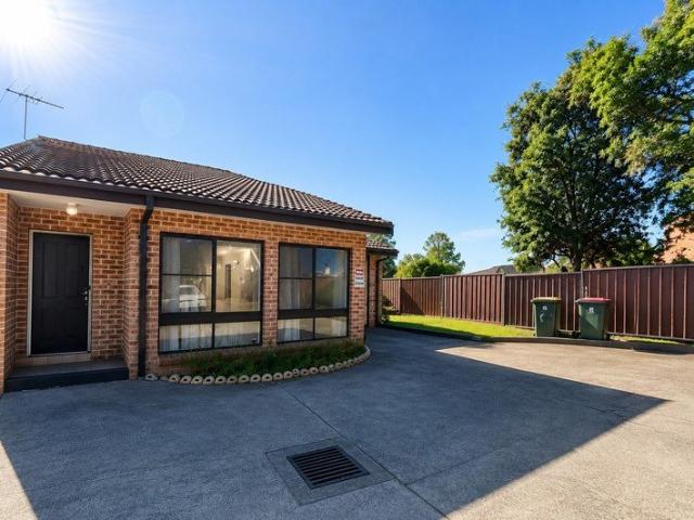 Villa for rent in Sydney, New South Wales
