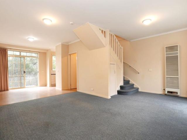 Townhouse for rent in Camerons Creek, Victoria